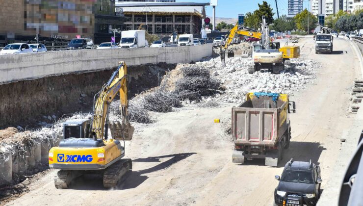 Gimat Alt Geçidi Genişletiliyor, Fsm Bulvarı’nda Köprü İnşaatı Devam Ediyor
