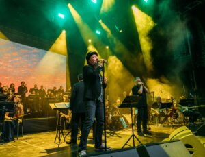 Müzik Dünyasının Yıldızları, Yavuz Çetin İçin Bir Araya Geldi: “Ustalara Saygı” Konseri Nefes Kesti!