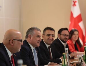 Bakan Osman Aşkın Bak Gürcistan’da Temaslarda Bulundu