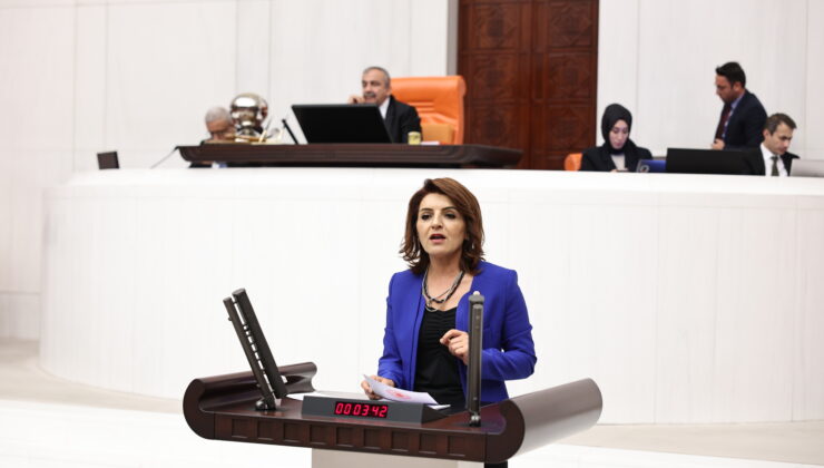 Öğretmenler Kölelik Düzenine Mahkûm Edildi: CHP’den Bakan Tekin’e Sert Çağrı