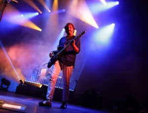 Mor ve Ötesi, Yılın Son İstanbul Konserinde KüçükÇiftlik Park’ı Salladı