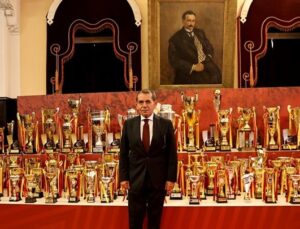 Galatasaray Başkanı Özbek: Futbolda Beşinci Yıldızı Takmak 120 Yıllık İstikrarın Simgesidir