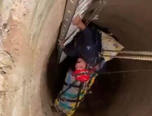 Dengesini Kaybetti: 80 Yaşındaki Vatandaşın Kuyudan Çıkarılma Anları Endişe Yarattı
