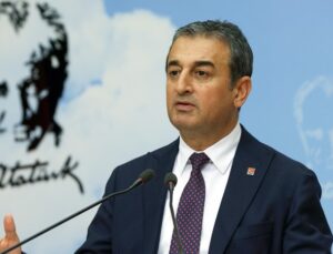CHP’li Burhanettin Bulut: Tonlarca Uyuşturucuyu Görmezden Gelip Sanatçılara Baskın Yapılması Trajikomik
