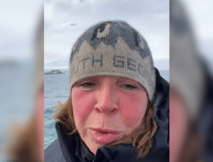 Antarktika’da Tehlikeli Anlar: 65 Yolcu Keşif Gezisi Sırasında Mahsur Kaldı