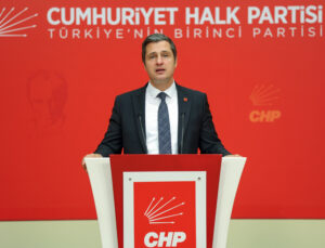 Deniz Yücel: Türkiye Cumhuriyeti’ni kuran, Türkiye’de çok partili yaşamın yolunu açan CHP’yi kimse kapatamaz.
