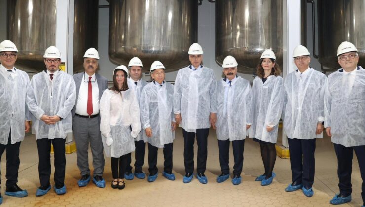 Sağlık Bakanı Memişoğlu, Atabay’ın Gebze’deki Yerli ve Millî İlaç Üretim Üssünü İnceledi.
