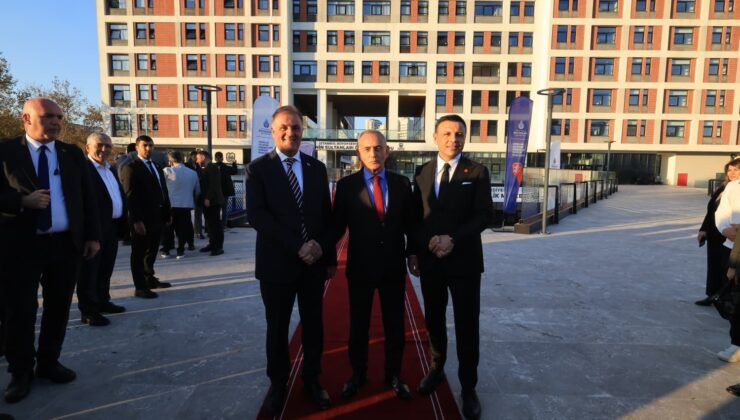 “İBB Filenin Sultanları Kız ve Erkek Öğrenci Yurdunu Açtı”