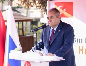 Keçiören’de: Çalınan Kaysın Kuliyev Büstü, Resmi İzinlerle Yeniden Parktaki Yerini Aldı!