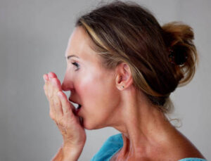 Diyabet ve Mide Rahatsızlıkları Ağız Kokusu Olarak Kendini Gösterebiliyor.