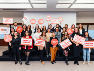 Geleceğini Kuran Genç Kadınlara Online Kariyer Desteği