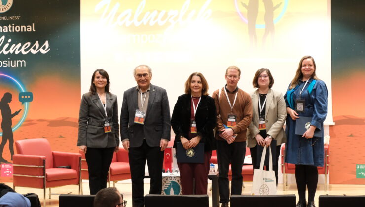 Prof. Dr. Nevzat Tarhan, Gelecekte insanlığı bekleyen büyük tehlike yalnızlık!