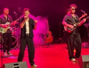 İkilem’den İstanbul’da Müzik Ziyafeti, Gençler Şarkılara Hep Bir Ağızdan Eşlik Etti