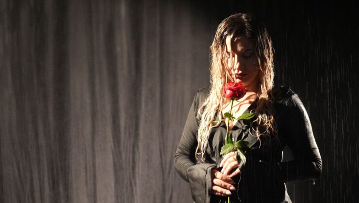 Ruzenn’in İlk Single’ı Küllerimden Büyük İlgi Görüyor