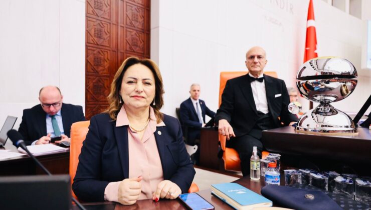 Müzeyyen Şevkin, Vatandaş borç batağında, esnaf eziliyor, çocuklar geleceksiz kalıyor