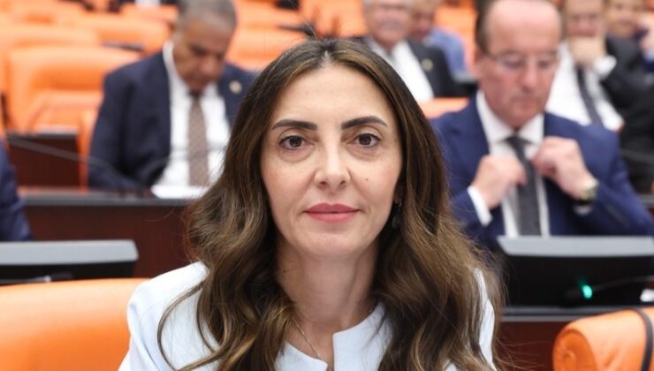 Nurhayat Altaca Kayışoğlu, emekli maaşlarının iyileştirilmesini talep etti