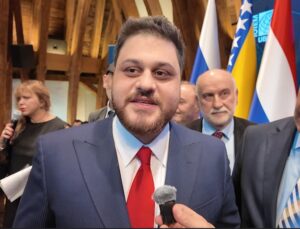 Dünyanın Kurtuluş Reçetesi Viyana’da Konuşuldu: BTP Liderinden Kongre Yorumu