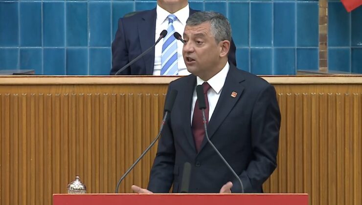 Prompterdan Değil, Gönülden Konuşuyoruz: CHP Lideri Özel’den Sert İktidar Eleştirisi