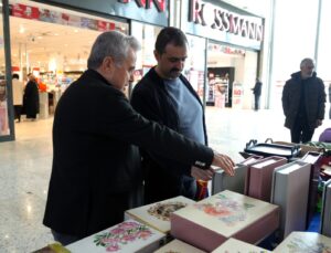 Keçiören Belediyesi’nden Örnek Proje: Konukevi Sakinleri Eserlerini Sergiledi