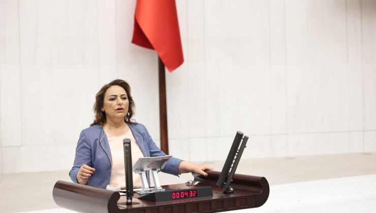 Emeklilerin bayram ikramiyesi asgari ücrete endekslensin