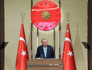 Cumhurbaşkanı Erdoğan, Çanakkale Türküsü, Lise ve Darülfünun Talebelerinin Türküsü