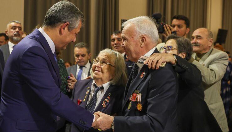 CHP’den 18 Maddelik Düzenleme: Maaş, İkramiye ve Haklar Genişliyor