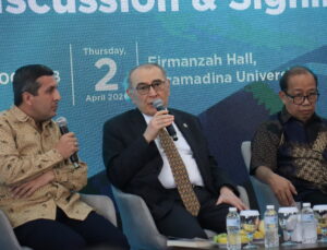 Prof. Dr. Nevzat Tarhan, Paramadina Üniversitesindeydi