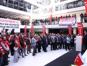 Çankaya’da çalışanlara kapsamlı iyileştirme paketi İşçilerin 2 yıllık hakları güvence altına alındı