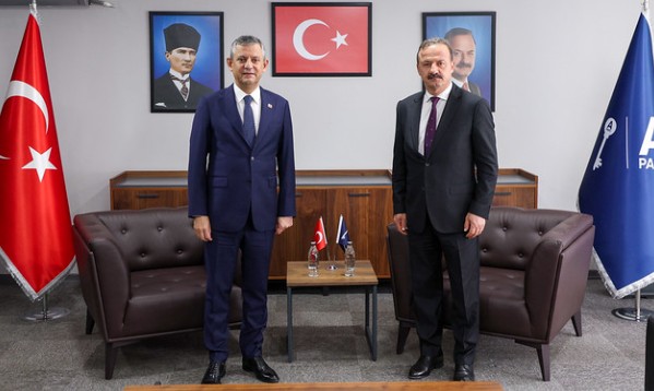 Kılıçdaroğlu İle Selamlaşma’ İddialarına Yanıt: Kemal Bey Kimseyi Görmezden Gelmez