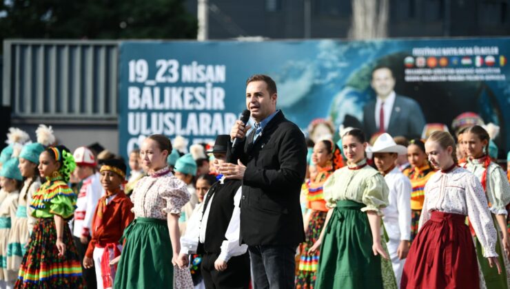 Dokuz Ülkeden Geleneksel Esintiler: 2. Balıkesir Uluslararası Çocuk Festivali
