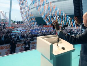 Erdoğan’dan Gençliğe Tarihi Mesaj: Büyük Türkiye’nin Şafağı Burada Atıyor