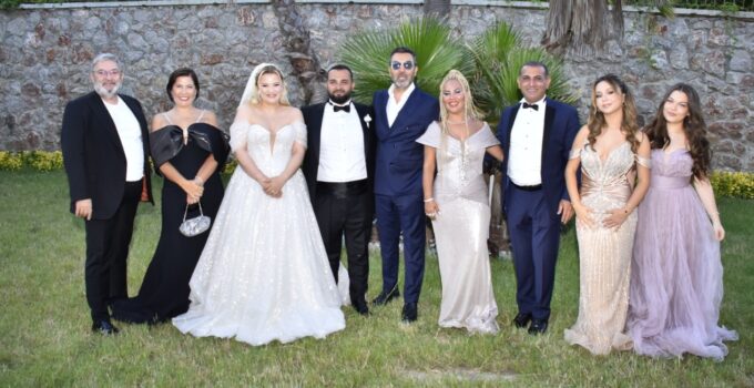 Luna Kulüp’te Rüya Gibi Düğün: Melis Salman ve Emirhan Baran Hayatlarını Birleştirdi!