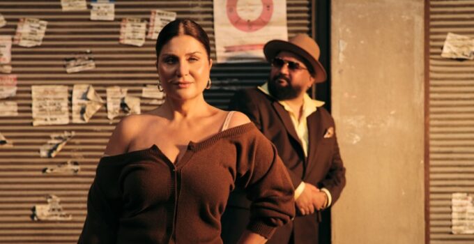 Sibel Can ve Eypio’dan Diken mi Gül mü Derken Bu Yaz Kıyamam Dediler
