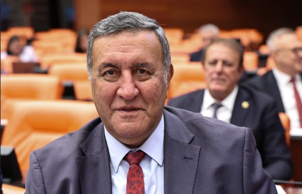 TBMM’de Mevsimlik İşçi Çıkışı: Ömer Fethi Gürer Tarımda Çöküşün Rakamlarını Açıkladı!