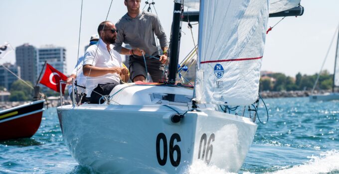 Denizde Taktik ve Strateji Şöleni: 14. TAYK-Eker Olympos Regatta Tamamlandı!