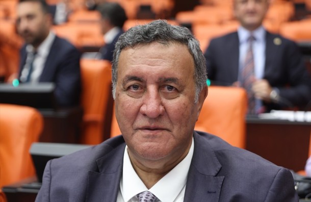 Genel Kurul’da Sert Çıkış, Bütün Emeklilere 10 Bin Lira Seyyanen Zam Şart!