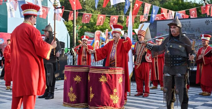 Bursa Fetih Coşkusunu Yaşıyor: 700 Yıllık Gurur Keles’te Şahlandı!