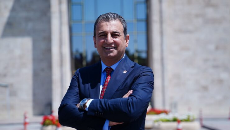 Burhanettin Bulut’tan İletişim Başkanlığı Bütçesine Tepki: Günde 16,5 Milyon Lira Harcandı!