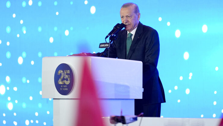 Cumhurbaşkanı Erdoğan: AK Parti’nin 25 Yıllık İcraatlarını Değerlendirdi