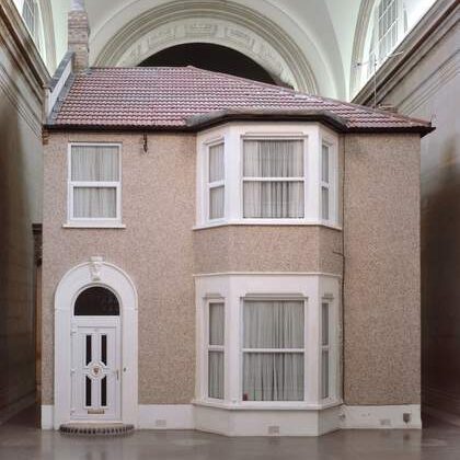 Modern İngiliz Sanatında Bir Dönem: Genç Britanyalı Sanatçılar (YBA)