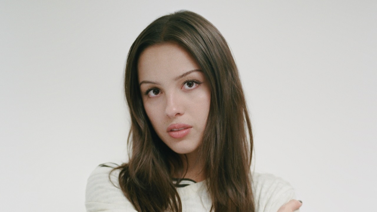 Olivia Rodrigo’nun Yeni Parçası Serena Joy Sınırlı Sayıda CD Olarak Yayımlandı