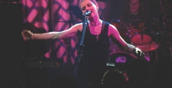 The Cranberries’in 1994 Londra Performansı Albüm Olarak Dinleyiciyle Buluşuyor