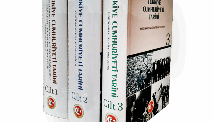 Türkiye Cumhuriyeti Tarihi: Akademik Bir Başvuru Kaynağı Olarak Üç Ciltlik Eser