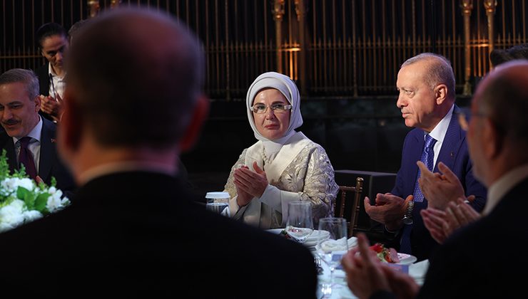 New York’ta Dış Politika ve Kimlik Mesajı: Müslümanlardan Asimile Olmaları Bekleniyor!