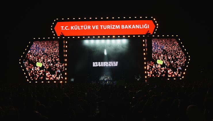 İstersen ve Deli Divane Gaziantep’te Hep Bir Ağızdan Söylendi: Buray Konserine Yoğun İlgi