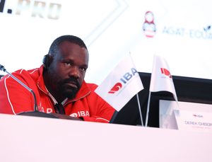 Ünlü İngiliz Boksör Derek Chisora İstanbul’da Toplantıda Masaya Oturdu