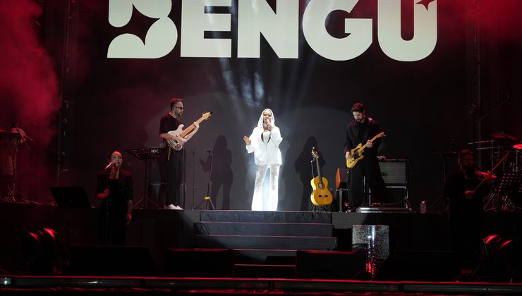 Diyarbakır’da Bengü Rüzgârı: Kültür Yolu Festivali’nde Müzik Dolu Gece!