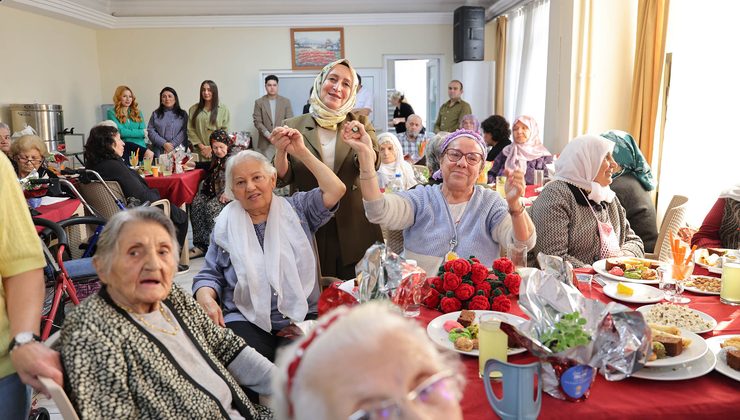 Keçiören’de 1 Ekim Dünya Yaşlılar Günü Coşkusu: Kıymetli Çınarlar Bir Araya Geldi